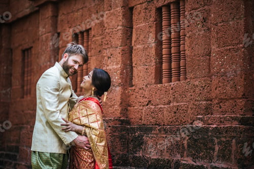 Preview: Asian bride and Caucasian groom have romantic time with Thailand dress