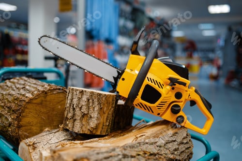 Preview: Chainsaw in power tool store closeup, nobody