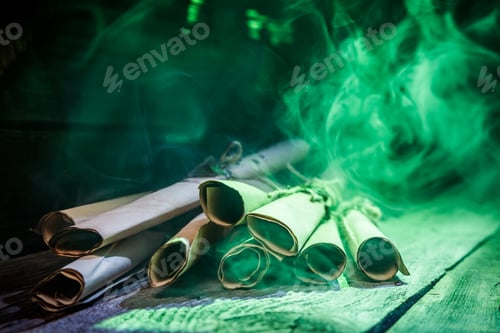 Preview: Scrolls and recipe with green light for Halloween