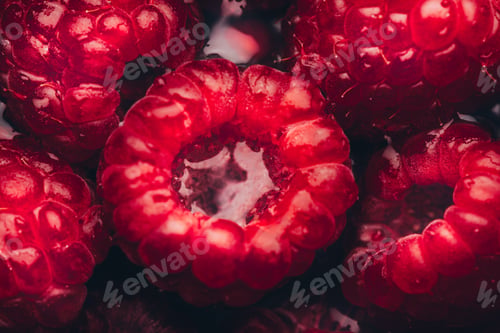 Preview: Macro of Fresh raspberries