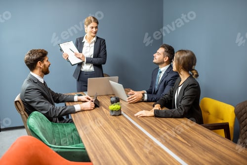 Preview: Business people at the meeting room