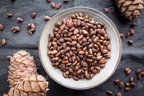 Preview: Cedar or pine nuts