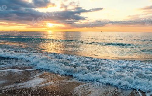 Preview: Stunning and peaceful seascape at sunset.
