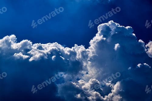 Preview: The blue sky with fluffy clouds