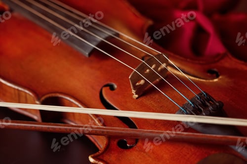 Preview: Violin in retro style and bow, closeup view