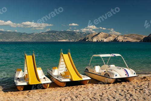 Preview: Pedalo boats on the beach