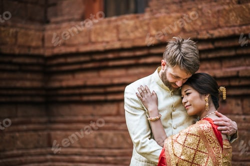 Preview: Asian bride and Caucasian groom have romantic time with Thailand dress