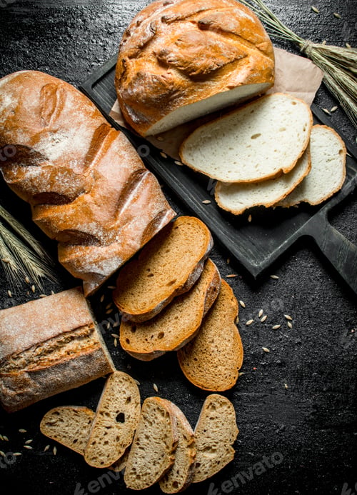 Preview: Pieces of different types of bread.