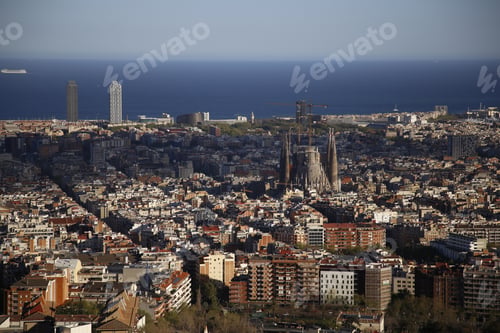 Preview: Panoramic view of the aerial view of the city of Barcelona and the sea