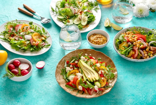 Preview: Summer healthy vegetables salad with avocado, cucumber, radish, bell pepper and tomato.
