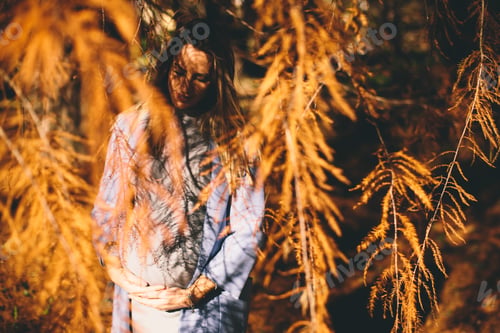 Preview: Pregnant woman