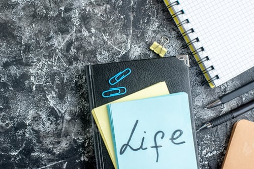 Preview: top view life written note on gray background job photo business office school team work color