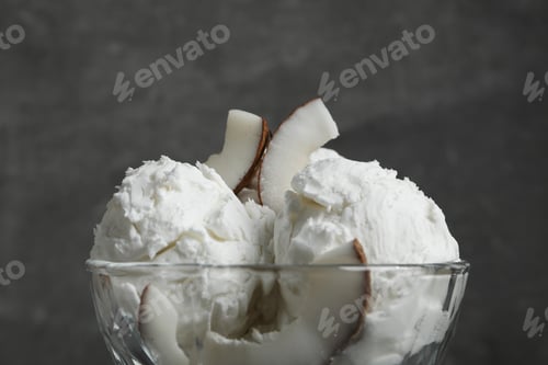 Preview: Summer dessert - ice cream, ice cream with coconut
