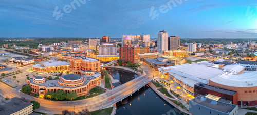 Preview: Rochester, Minnesota, USA cityscape on the Zumbro River