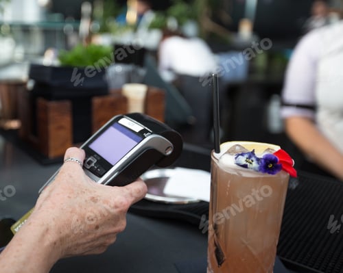 Preview: Paying by credit card machine