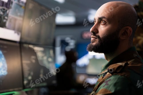 Preview: Army telecommunication systems agent using radio and satellite tech