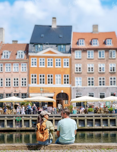 Preview: Copenhagen Couple's Canalside Chat