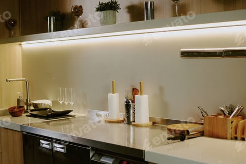 Preview: Modern Clean Kitchen