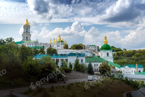 Vista previa: Pechersk Lavra Monastery Complex view - Kiev, Ukraine
