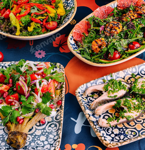 Preview: Vibrant mediterranean feast on colorful table setting