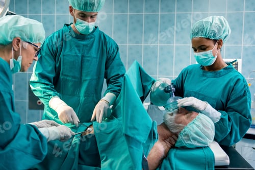 Preview: Group of surgeon at work in operating room in hospital