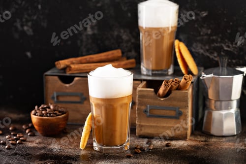 Preview: Coffee latte in small glasses