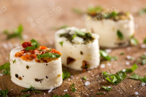 Preview: Delicious appetizers with cheese