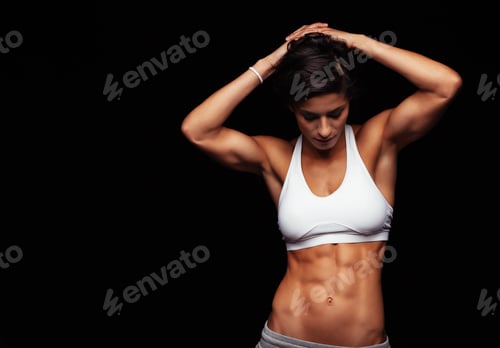 Preview: Female athlete with perfect abs