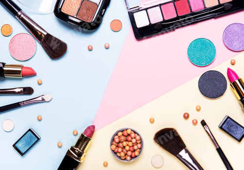 Preview: Set of decorative cosmetics