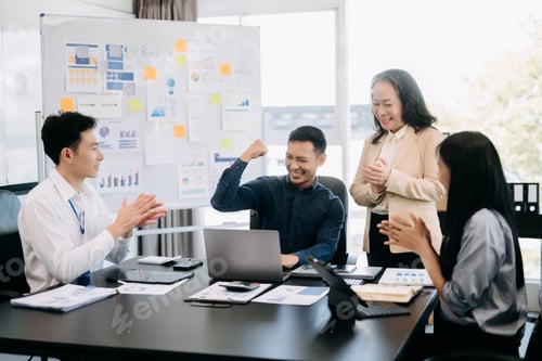 Preview: Those who work hard, win in the conference room new startup project