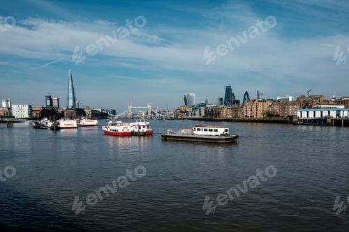 Preview: London cityscape with river thames and landmark buildings