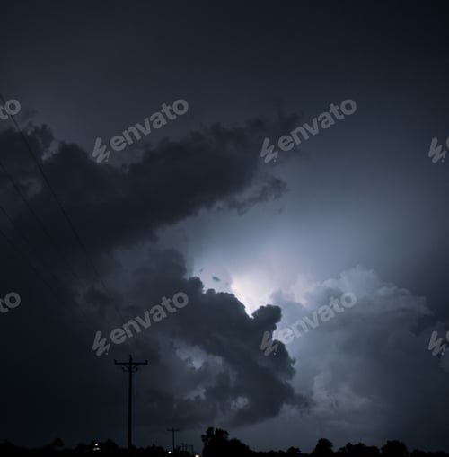 Preview: Lightning lights up the night sky, Oklahoma