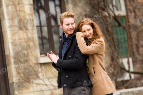 Preview: Young couple