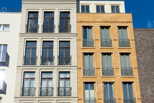 Preview: Small modern townhouses