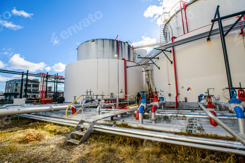 Preview: Storage tanks and pipes at biofuel industrial plant