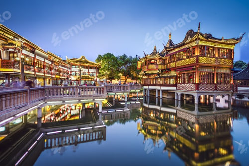 Preview: Shanghai, China At Yuyuan Gardens.