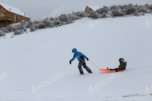 Preview: kids sledding