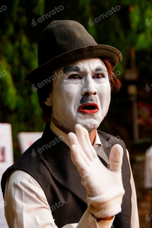 Preview: Portrait of impersonator as a joker, India.
