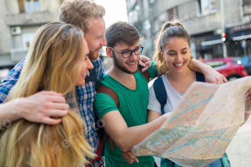 Preview: Happy group of tourists traveling and sightseeing