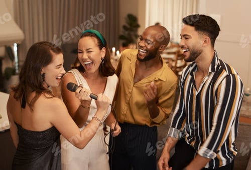 Preview: Find friends who accept you and all your craziness