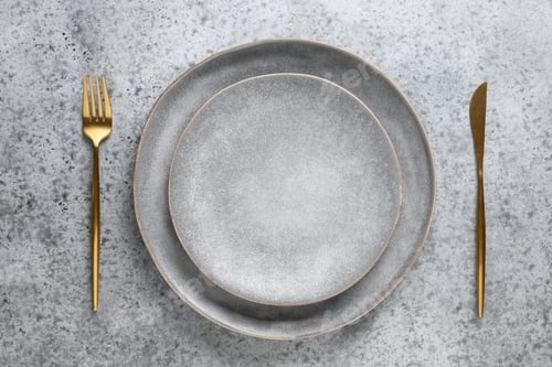 Preview: Elegance table setting with empty gray plate as mockup .