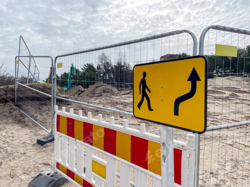 Preview: Fencing installed at repair site on beach to prevent people from entering