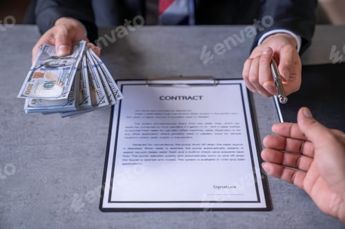 Preview: businessman or corrupt politician and willing to accept bribes given in dollar cash To do illegal bu