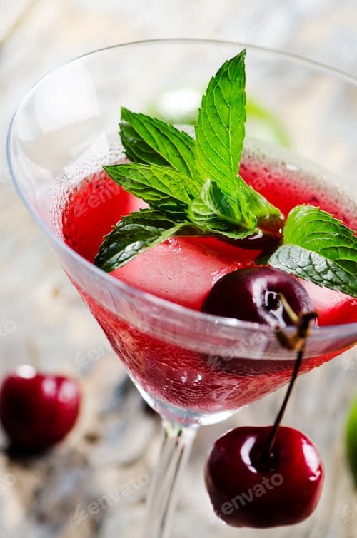 Preview: Cherry Cocktail