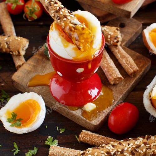 Preview: Soft-boiled egg with crisp bread