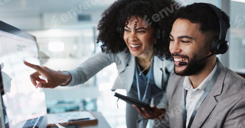 Preview: Call center, training and learning in office with mentor, technical support and advice for working