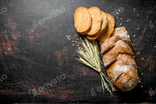 Preview: Rye bread with a bunch of spikelets.