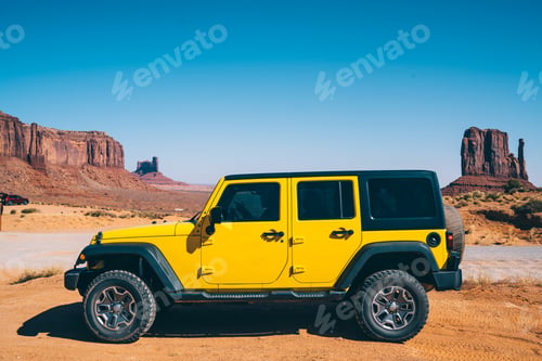 Preview: Yellow car in Monument Valley