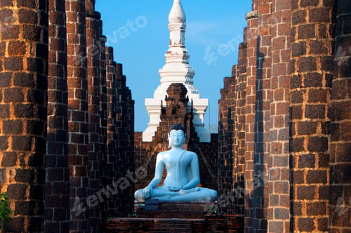 Vista previa: Statue of Buddha in Ancient Siam, Bangkok, Thailand.