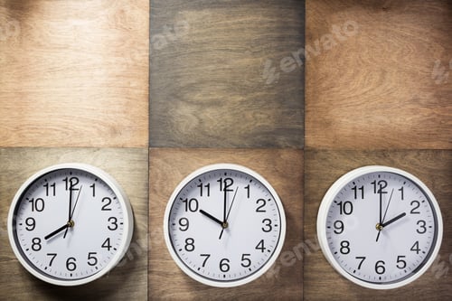 Preview: wall clock at wooden background